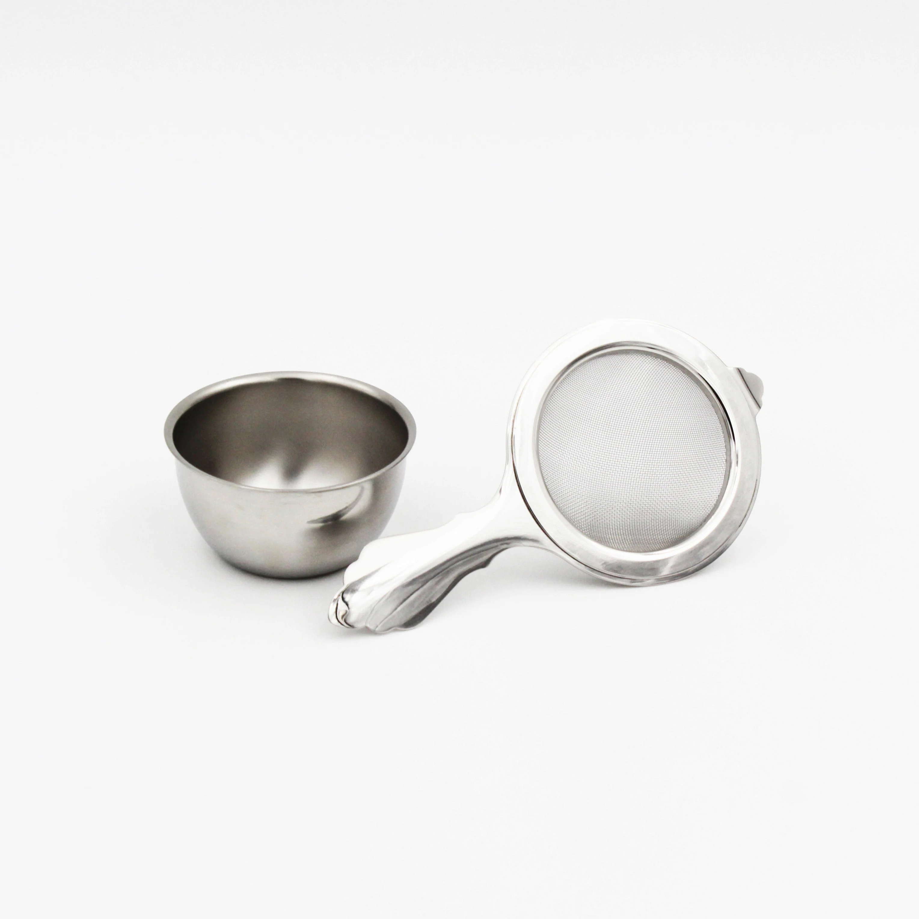 Fine Mesh Stainless Steel Matcha Strainer with a Resting Bowl - Image 2