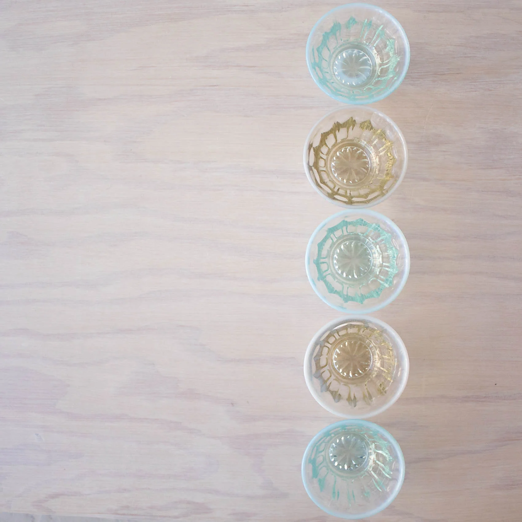 Yuki No Hana Glass Tea Cup - Image 4