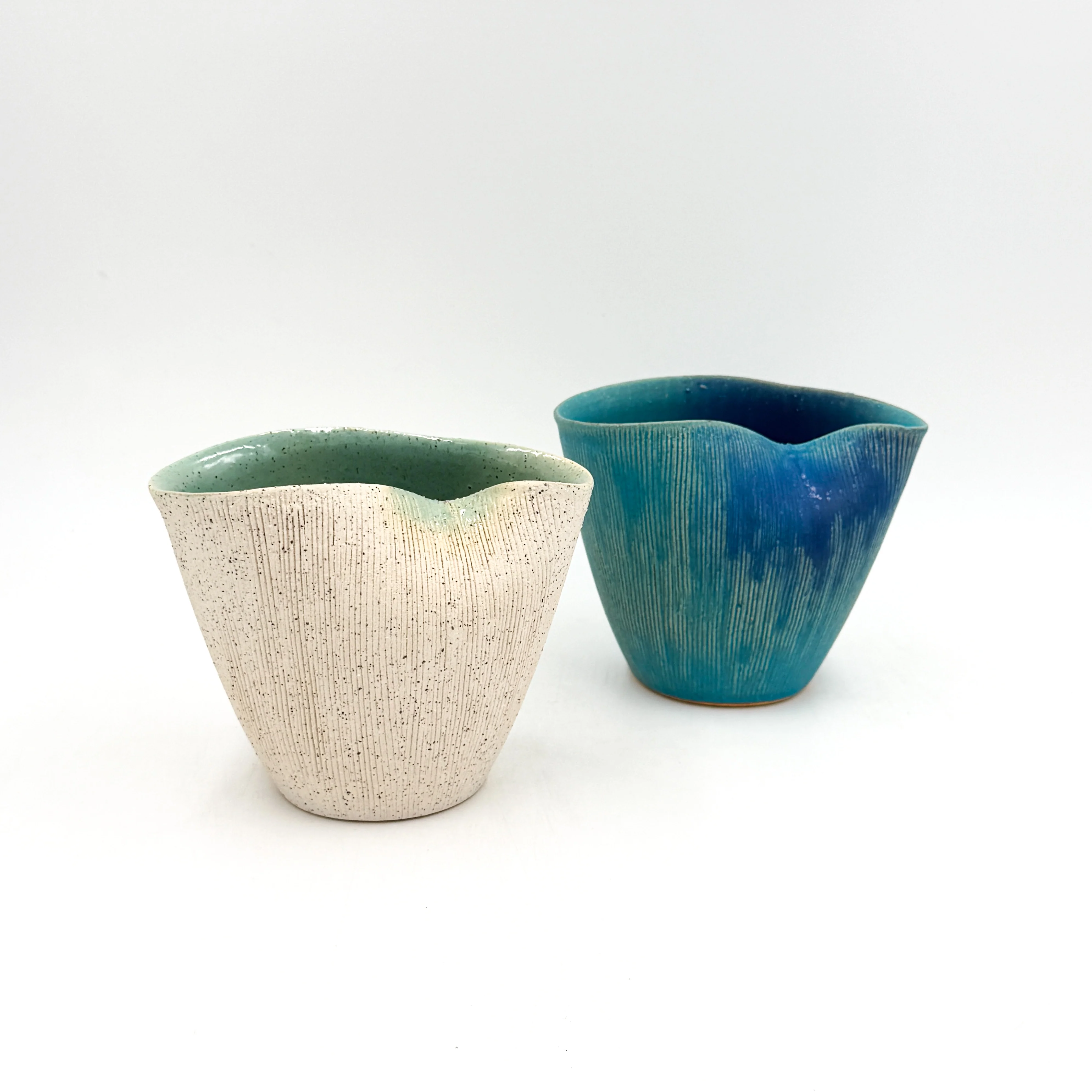Hechimon Shiro Asagi Warped Pot Vase - Image 7