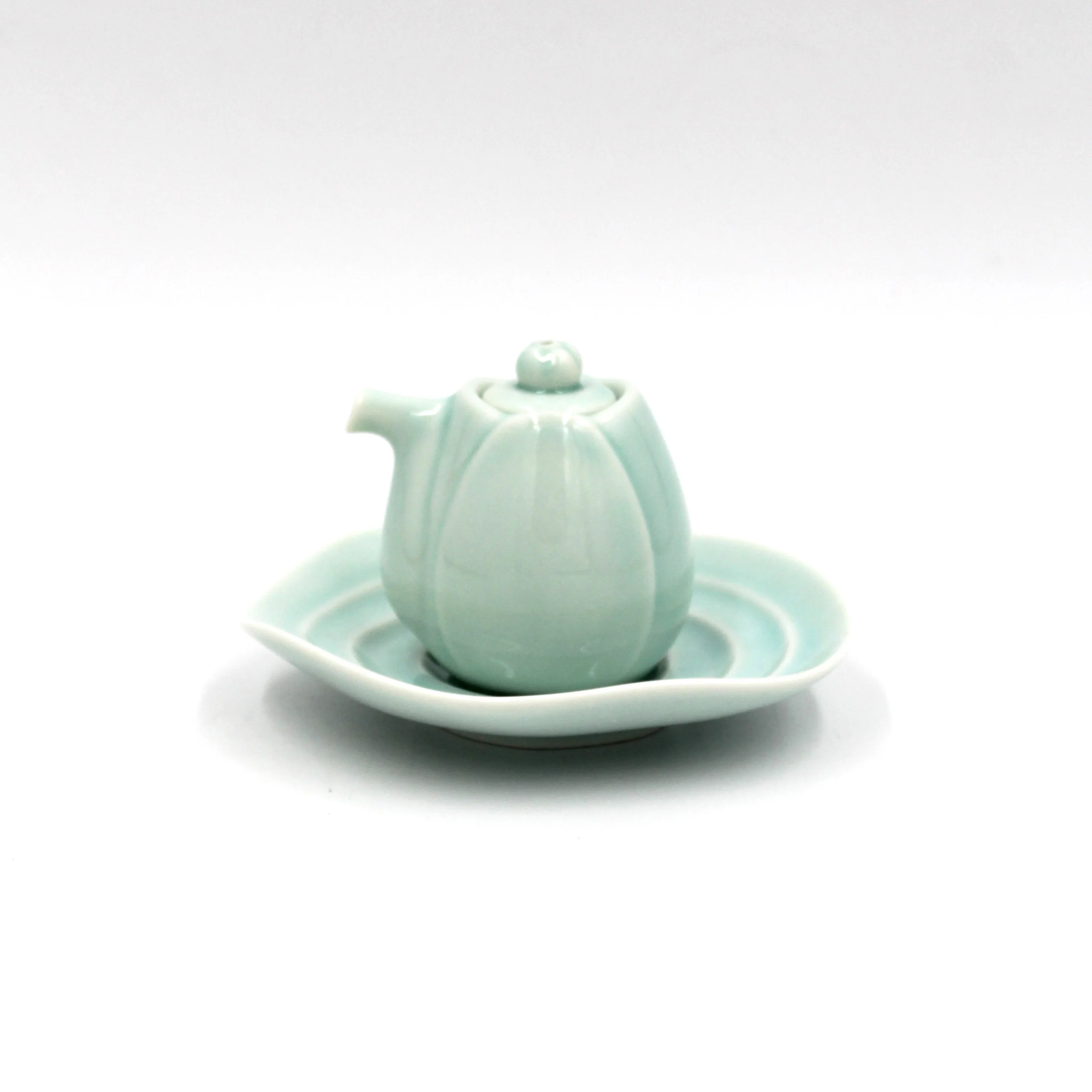 Lotus Bluegreen Soy Sauce Cruet and Saucer Set